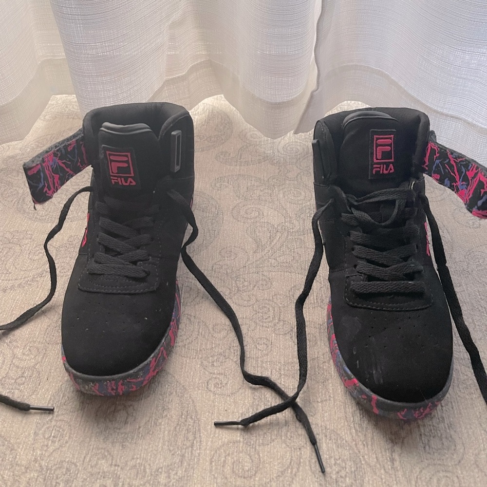 Fila kids basketball sneakers